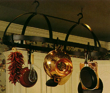 oval dutch crown pot rack